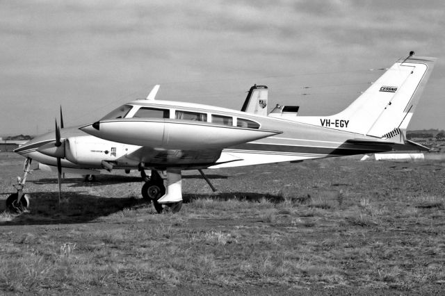 VH-EGY — - CESSNA 320F SKYNIGHT - REG VH-EGY (CN 22) - ESSENDON AIRPORT MELBOURNE VIC. AUSTRALIA - YMEN 8/11/1974