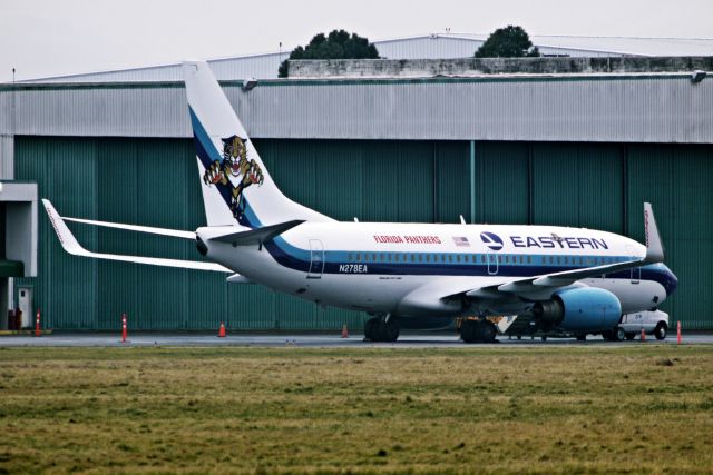 Boeing 737-700 (N278EA) - In Vancouver for Panthers/Canucks game Jan.11.2016
