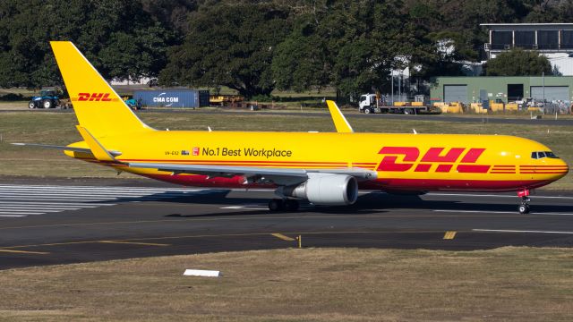 BOEING 767-300 (VH-EXZ)