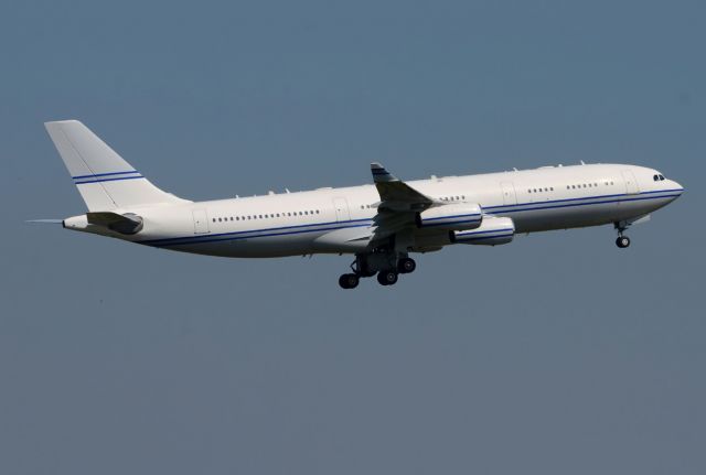 Airbus A340-200 (HZ124) - Saudi Arabian Government