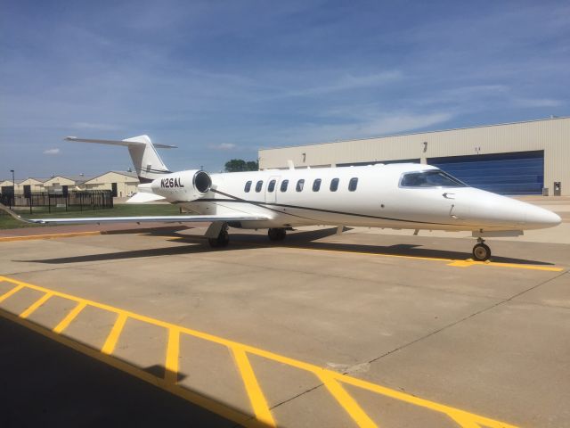 Bombardier Learjet 75 (N26AL)