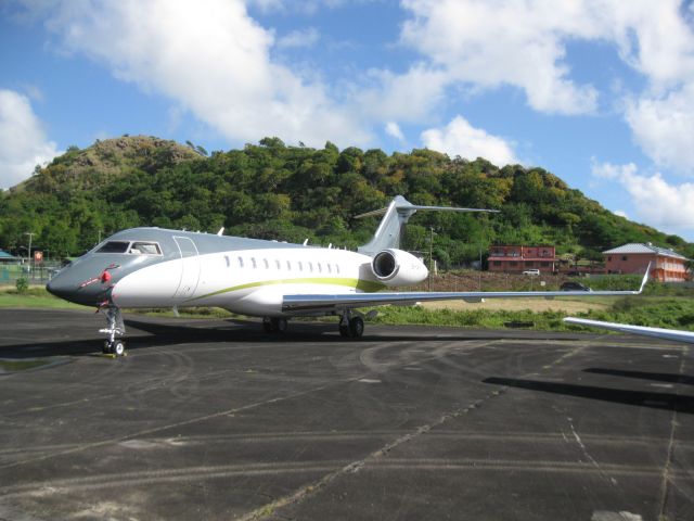 Bombardier Global 5000 (9H-AFR)