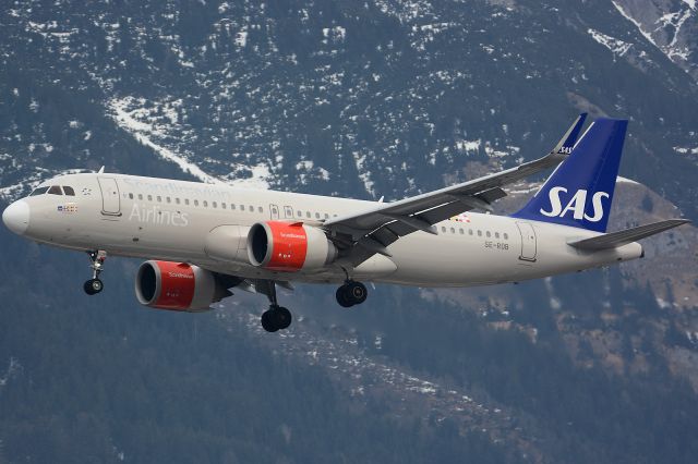 Airbus A320neo (SE-ROB)