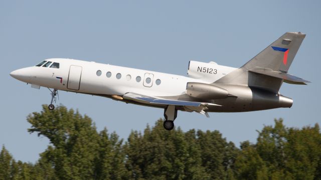 Dassault Falcon 50 (N5123)