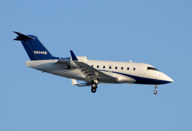 Canadair Challenger (N604SB)