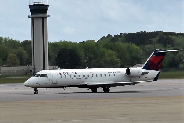 Canadair Regional Jet CRJ-200 (N8891A)