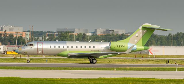 Bombardier Global 5000 (C-FJFJ)