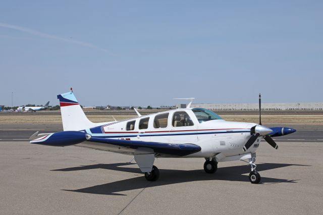 Beechcraft Bonanza (36) (N381CR)