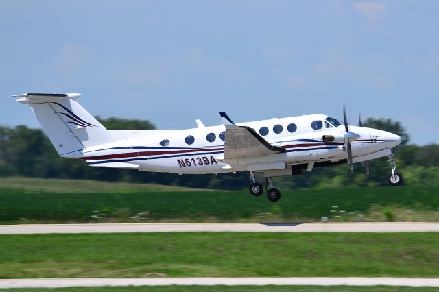 Beechcraft Super King Air 350 (N613BA) - 8-2-2020