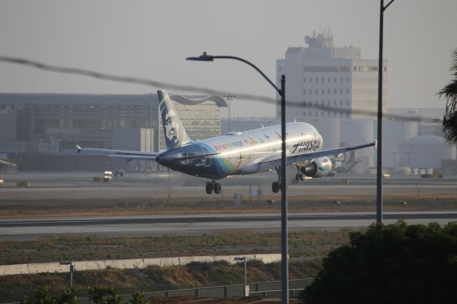 Airbus A320 (N854VA)