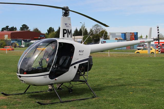 Robinson R-22 (ZK-HPM)