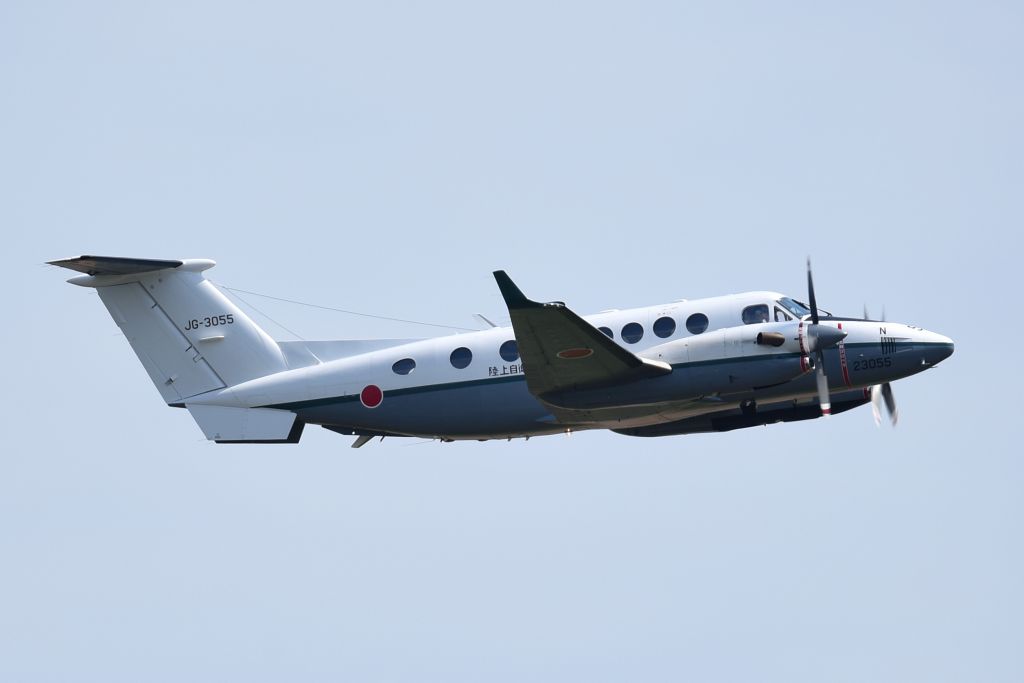 Cessna Skyhawk (N23055) - Japan Ground Self-Defense Force br /Beechcraft LR-2 