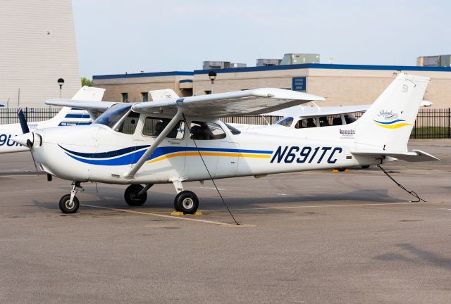 Cessna Skyhawk (N691TC)