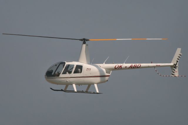 Robinson R-44 (OK-ABD)