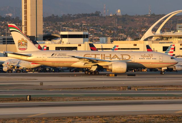 Boeing 777-200 (A6-LRA)