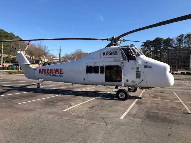 Sikorsky S-58T (N758AC) - Sikorsky S-58T prior to lift-off for a job