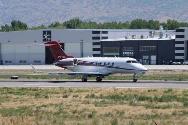 Bombardier Challenger 300 (N1870G) - My favorite type of Challenger departing Provo after some work done at Duncan. br /First photo on FlightAware of the new paint scheme. br /Best viewed in full!