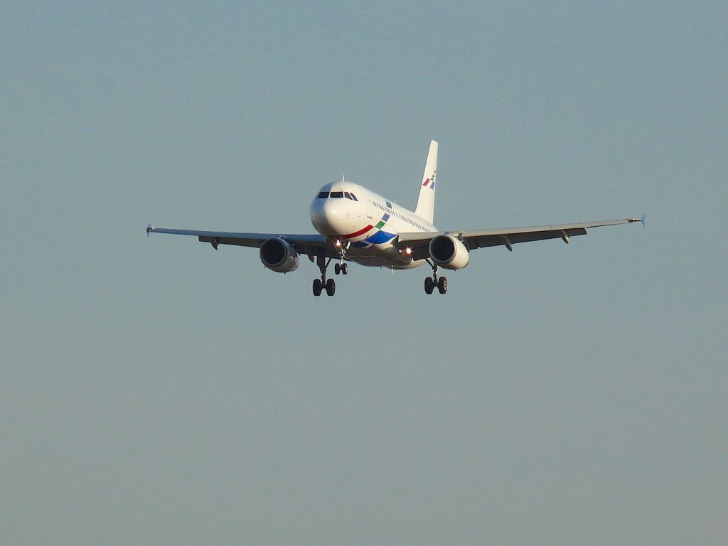 Airbus A319 (VP-CVX)