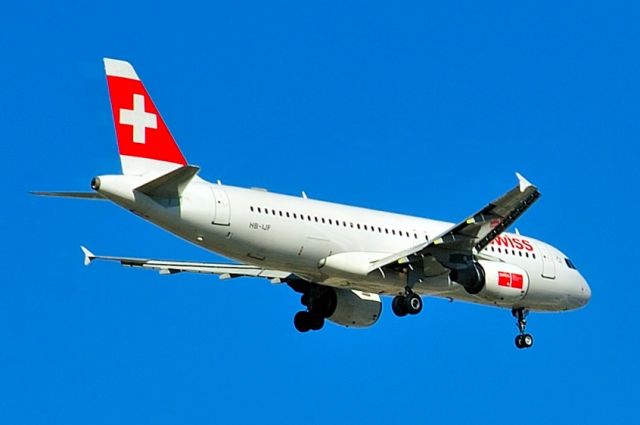 Airbus A320 (HB-IJF) - 2011