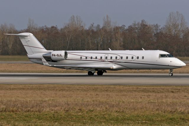 Canadair Regional Jet CRJ-200 (P4-GJL)