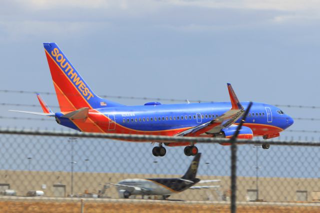 Boeing 737-700 (N262WN)