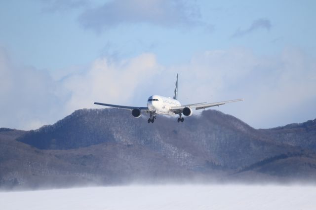 BOEING 767-300 (JA614A) - January 1st 2022: HND-CTS:br /Divert to Hakodate (HKD).