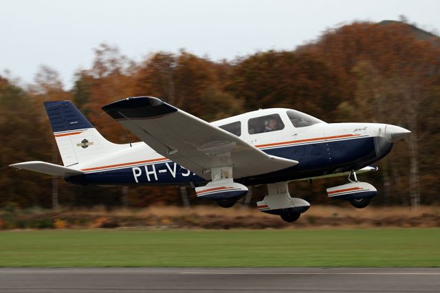 Piper Cherokee (PH-VSX)