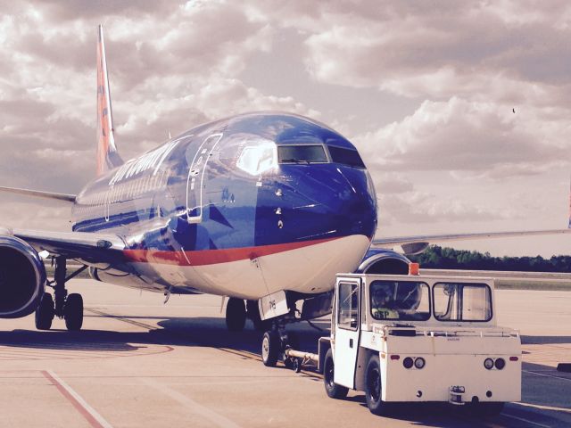 Boeing 737-700 (N715SY) - Sun Country