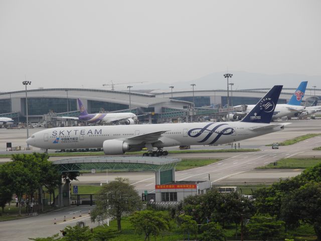 BOEING 777-300ER (B-2049) - skyteam livery