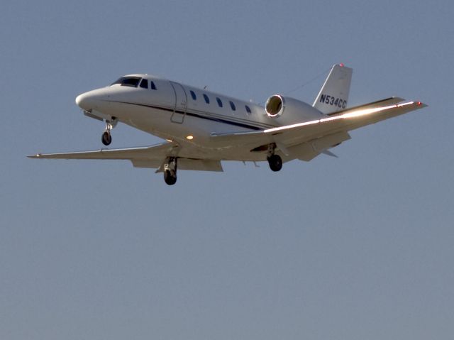 Cessna Citation Excel/XLS (N534CC) - Saturday afternoon arrival on 18L, Charlotte, North Carolina USA