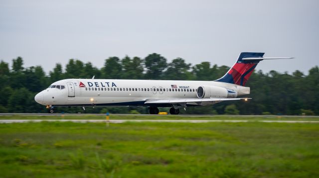 Boeing 717-200 (N938AT) - Delta 717-200 departing CAE bound for ATL