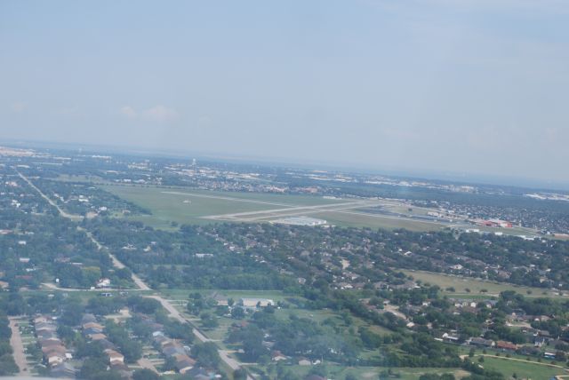 Piper Navajo (N94JM) - We are heading east to La Porte Airport. This shot give you a nice view of the whole field.