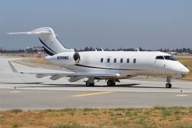 Bombardier Challenger 300 (N399NC)