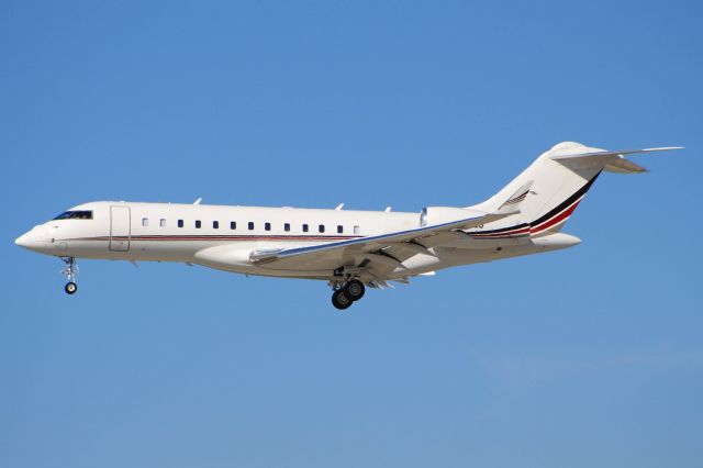 Bombardier Global Express (N143QS)