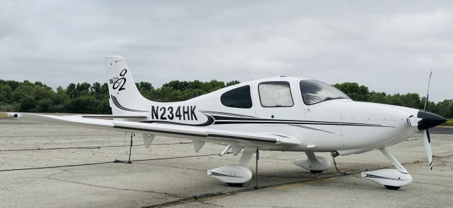 Cirrus SR-22 (N234HK)