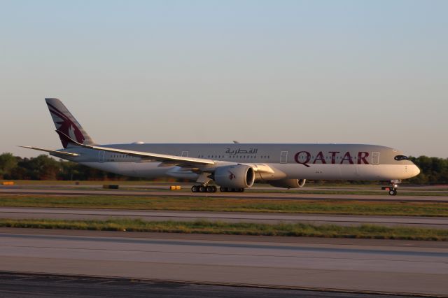 Airbus A350-1000 (A7-ANA)