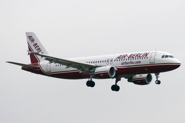 Airbus A320 (D-ABDC)