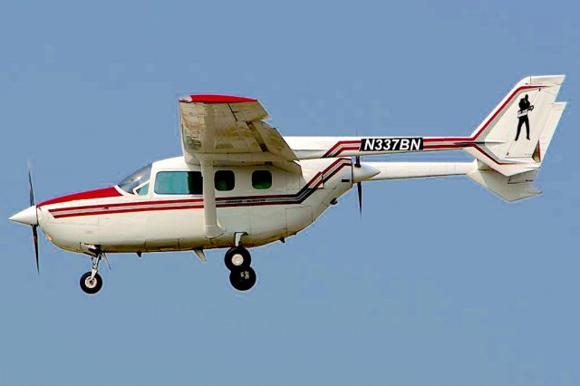 Cessna Super Skymaster (N337BN) - Ben Tankard's 337 in flight