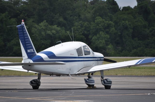 Piper Cherokee (N8270N)