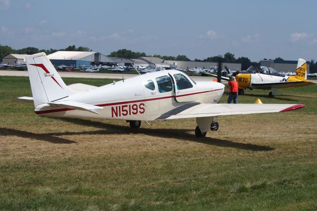 Beechcraft Bonanza (33) (N1519S)