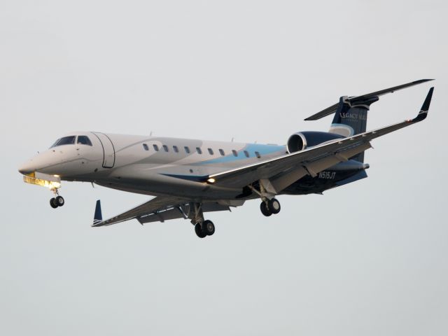 Embraer Legacy 600/650 (N515JT)