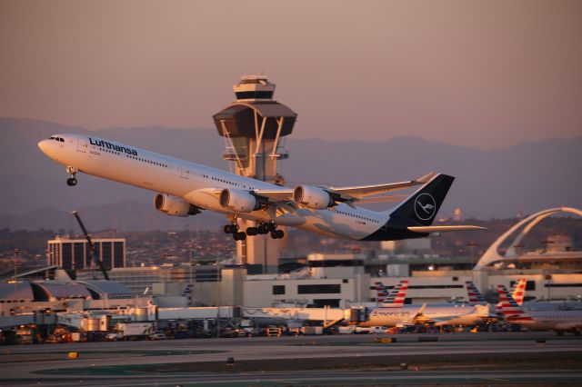 Airbus A340-600 (D-AIHI)