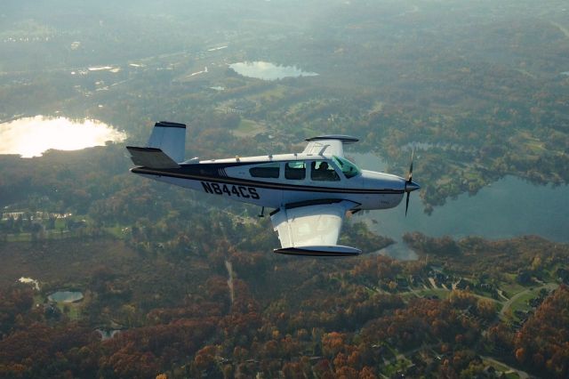 Beechcraft 35 Bonanza (N844CS)