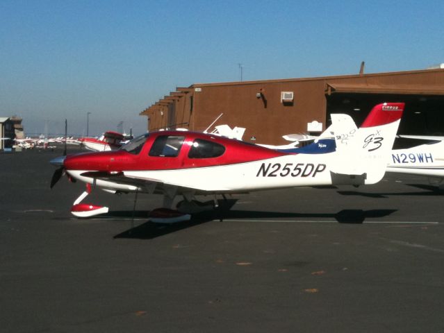 Cirrus SR-22 (N255DP)