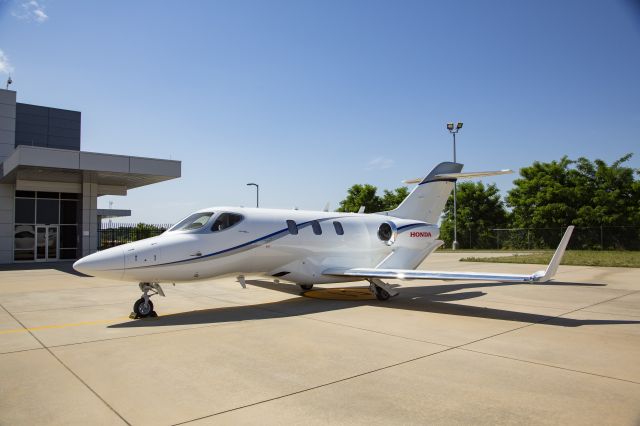 Honda HondaJet (N211PJ)