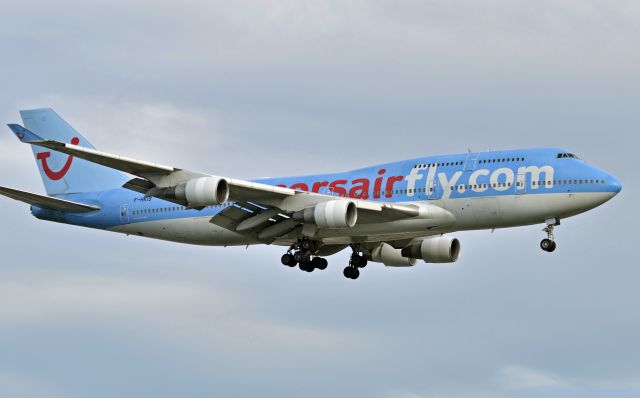 Boeing 747-400 (F-HKIS)