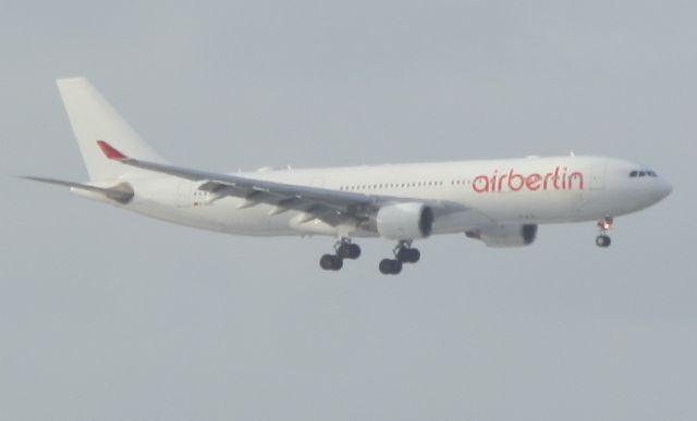 Airbus A330-200 (D-ABXG)