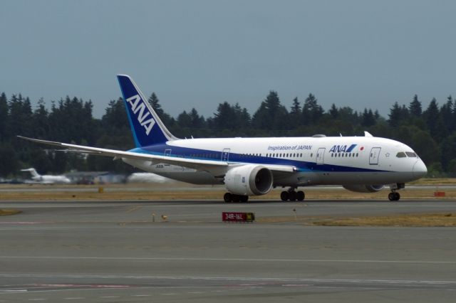 Boeing 787-8 (JA813A)