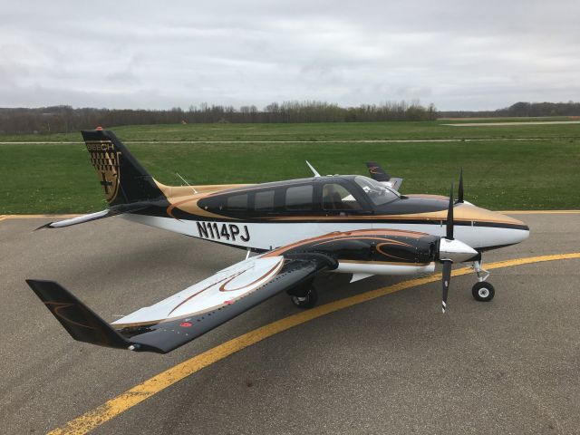 Beechcraft 56 Turbo Baron (N114PJ)