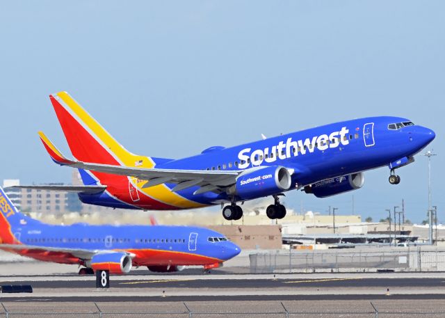 Boeing 737-700 (N497WN)